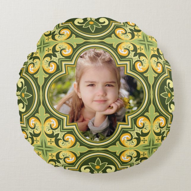 Cojín Redondo Hermoso olivo y azulejos amarillos, foto personali (Anverso)