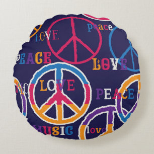 Cojín Redondo Hippie Peace: Vibrante Diseño de Símbolo.