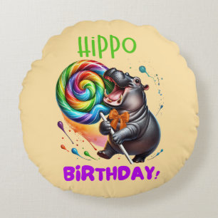 Cojín Redondo Hippo Cumpleaños Alegre, Colorida Bañera de Vela