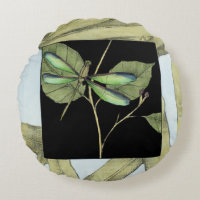 Hojas con el ataque de la libélula por Jennifer Go