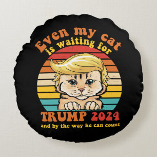 Cojín Redondo Incluso mi gato está esperando la ropa de Trump 20