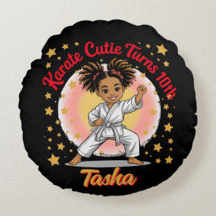 Cojín Redondo Karate Cutie Chica de cumpleaños celebración arte 