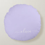 Cojín Redondo Lavender Purple Modern Script Girly Monograma Nomb<br><div class="desc">Lavanda Purple Simple Script Monograma Nombre Pouf Pillow. La almohada hace el dulce perfecto cumpleaños de 16 años,  boda,  ducha de novia,  ducha de bebé o regalo de soltera para alguien que decora su habitación con oro subió.</div>