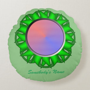 Cojín Redondo Lime Green Disk Ribbon por Kenneth Yoncich