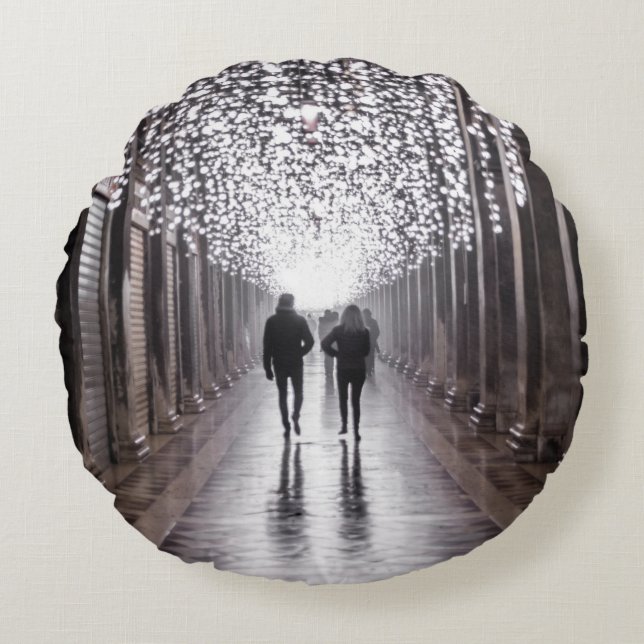 Cojín Redondo Luz, sombras y simetría - sepia (Anverso)