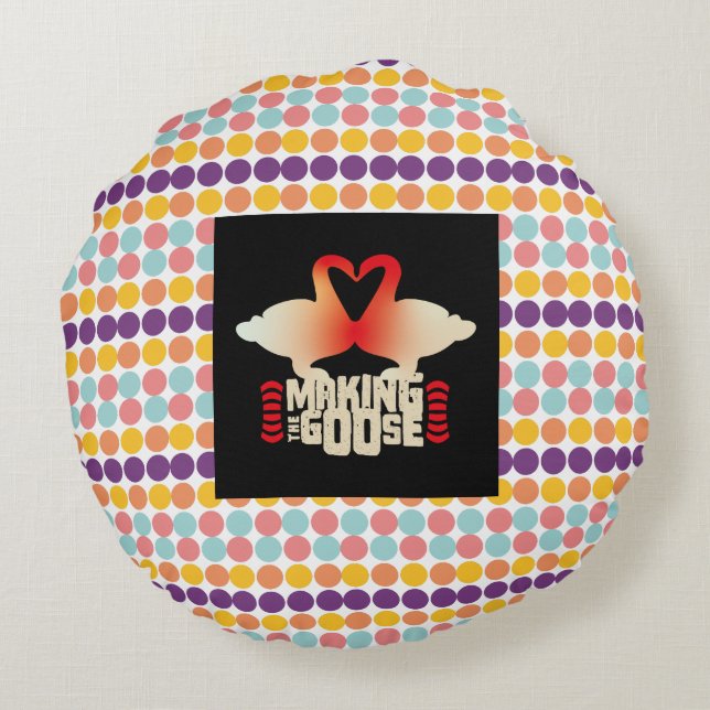 COJÍN REDONDO MAKING THE GOOSE BY MASANSER PIXELAT (Reverso)