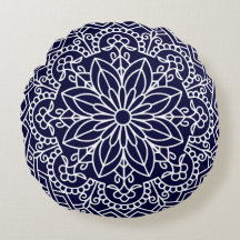 Mandala floral azul y blanca de medianoche