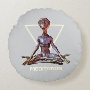 Cojín Redondo Meditación. Extranjero en posición tranquila