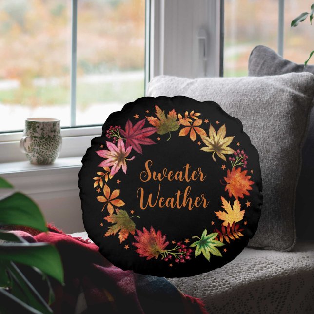 Cojín Redondo Meteorología de los días de lluvia otoñal de las h (Sweather Weather Autumn Fall Leaves Wreath Round Pillow)