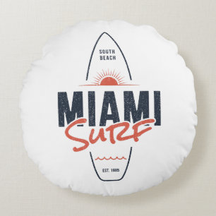 Cojín Redondo Miami Surf – Diseño de tabla de surf vintage con p