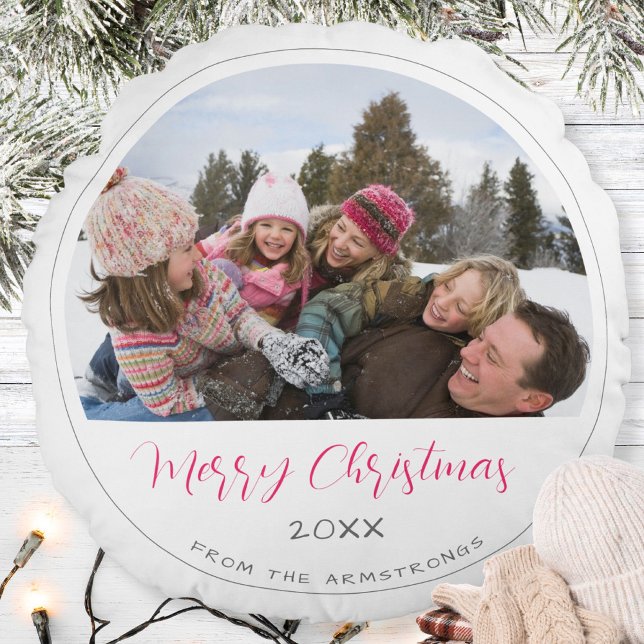 Cojín Redondo Modern Script Photo Christmas Keepsake (Merry Christmas Script Family Photo Keepsake Round Pillow ©Susanne Sachers - Sunny Mind 🌞)