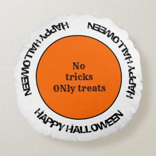 Cojín Redondo Naranja moderno y tipografía negra feliz Halloween