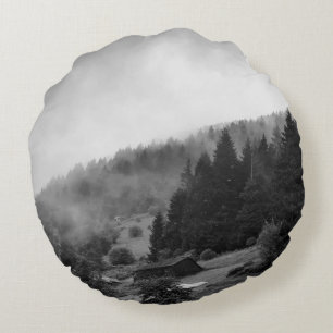 Cojín Redondo Naturaleza mágica, fresca en niebla