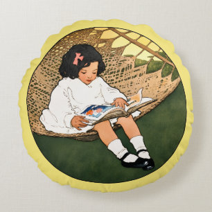 Cojín Redondo Niña antigua leyendo en una hamaca
