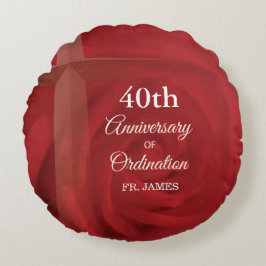 Cojín Redondo Orden de Aniversario del Sacerdote Nombre Personal