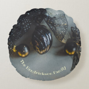 Cojín Redondo Ornamentos Vintage de Navidad Negra con cinta de o