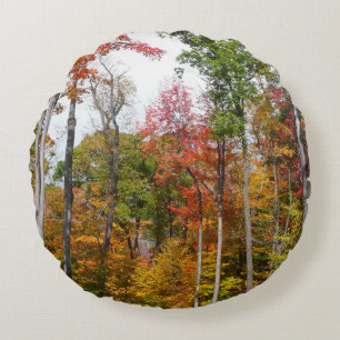 Cojín Redondo Otoño en el bosque Fotografía colorida de otoño