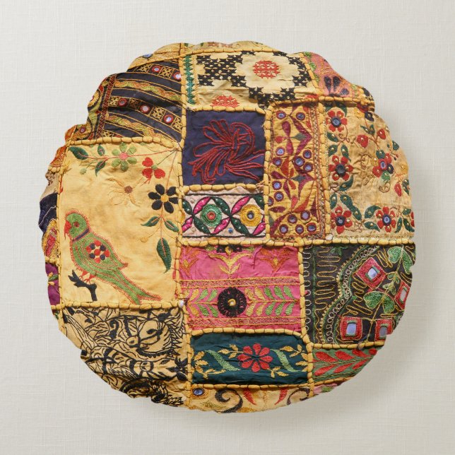 Cojín Redondo Patchwork indio: Ropa del mercado de Hampi. (Anverso)
