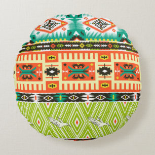 Cojín Redondo Patrón tribal sin foco con elementos geométricos y