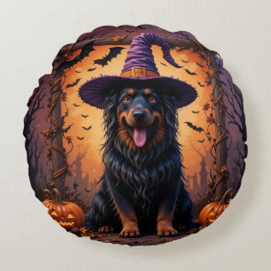 Cojín Redondo Perro lindo con sombrero de bruja rodeado de calab