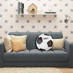 Cojín Redondo Pillow de bolas de fútbol blanco y negro personali<br><div class="desc">La almohada redonda de temática deportiva está realizada con un aspecto de bola de fútbol blanco y negro. Personaliza el texto gris oscuro,  en la parte delantera de la almohada,  para ti mismo o como una gran idea de regalo.</div>