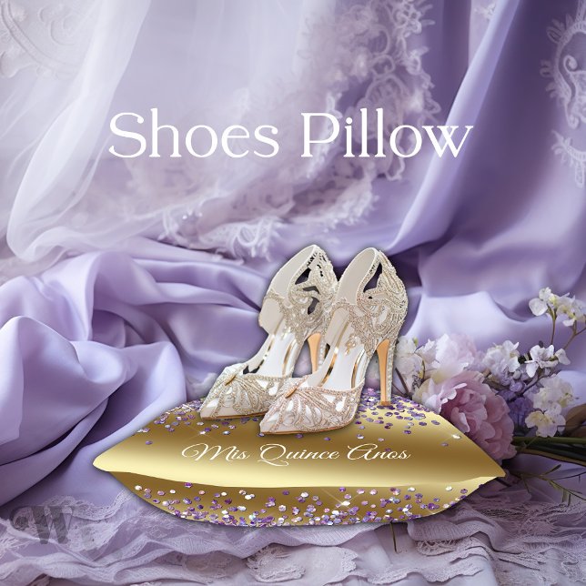Cojín Redondo Pillow tradicional quinceañera para los zapatos (To present the high heel shoes for the traditional changing of the shoes)