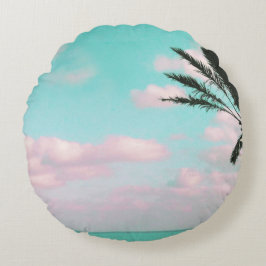 Cojín Redondo Playa tropical, vistas al océano, nubes rosas, pal