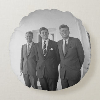 Cojín Redondo Presidente John Kennedy y Brothers American Camelo