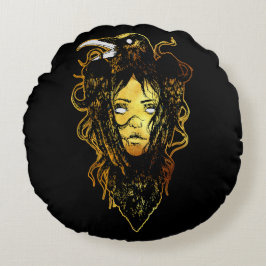 Cojín Redondo Princesa abrazada por un cuervo