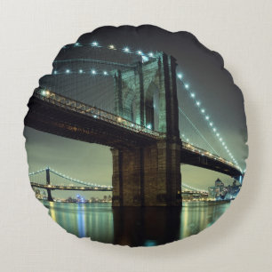 Cojín Redondo Puente de Brooklyn en el puente de Manhattan de la