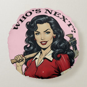 Cojín Redondo “¿Quién es el próximo?” Retro Alfombra de Pin-Up d