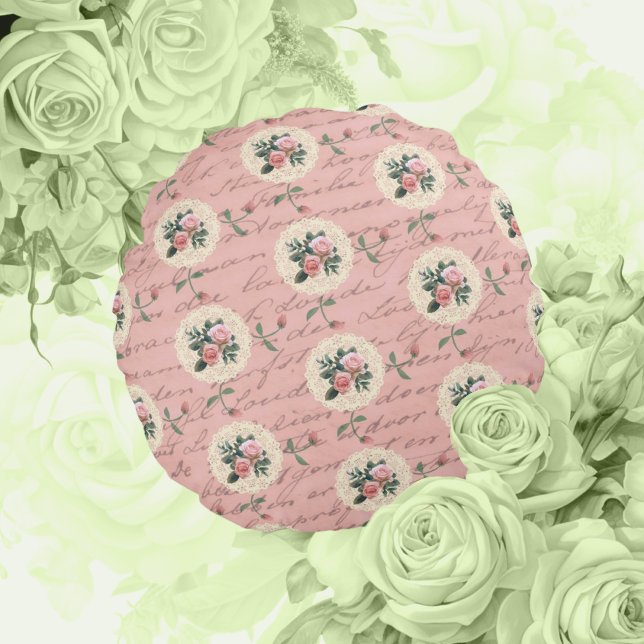 Cojín Redondo Rosas de la vieja letalidad (Vintage and so sweet!)