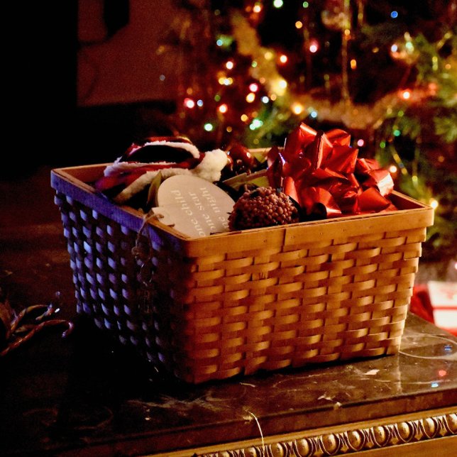 Cojín Redondo Round Pillow (Christmas Dreams by Sherry Lee St Clair McDowell)