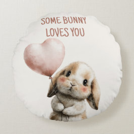 Cojín Redondo Some Bunny Loves You with Heart Balloon