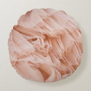 Cojín Redondo Tela Rosa Pastel: Texturas Elegantes.