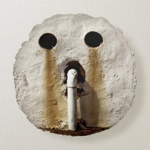Cojín Redondo Tubería de agua expuesta grunge urbano