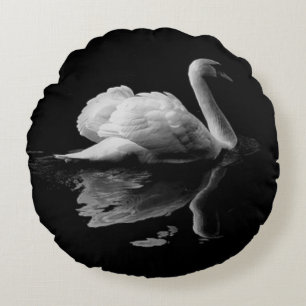 Cojín Redondo Un Cisne Blanco Elegante En Un Fondo Negro