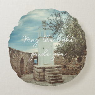 Cojín Redondo Un faro blanco y un olivo