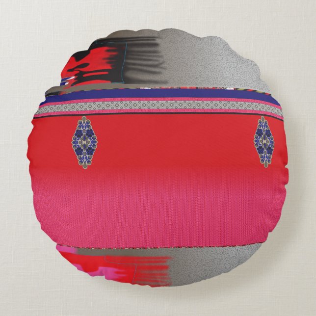 Cojín Redondo una pintura de una mujer con un vestido rosa (Anverso)