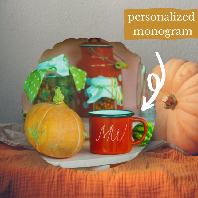 Cojín Redondo Una vida rusa con calabaza y una taza roja (Subido por el creador)