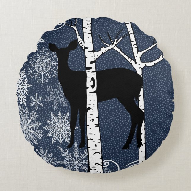 Cojín Redondo Venado en invierno Birch Forest Round Pillow (Anverso)