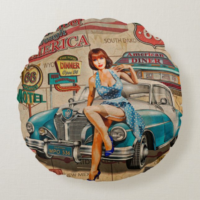 Cojín Redondo Viaje en auto a través del afiche de la época esta (Anverso)