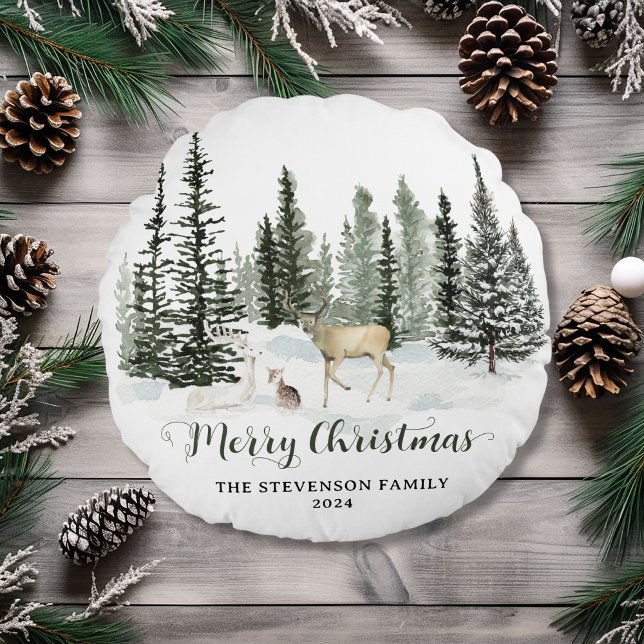 Cojín Redondo Watercolor Woodland Feliz Navidad (Personalized Watercolor Woodland Merry Christmas Round Pillow)
