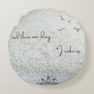 Cojín Redondo ...y luego un día Round Pillow