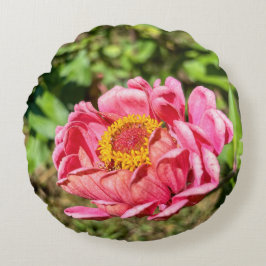 Cojín Redondo Zinnia rosa con centro amarillo