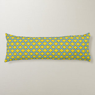 Cojín Rojo azul amarillo y bebé, Entramado, Quatrefoil