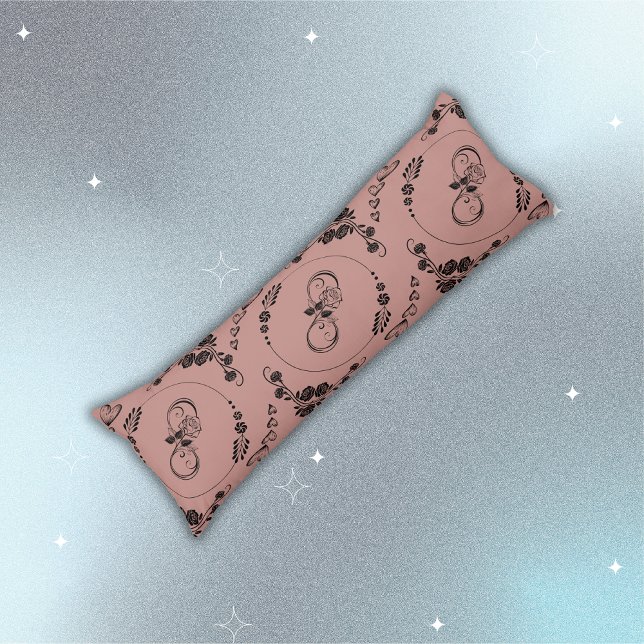 Cojín Sencillos corazones negros, florales, infinitos en (Subido por el creador)