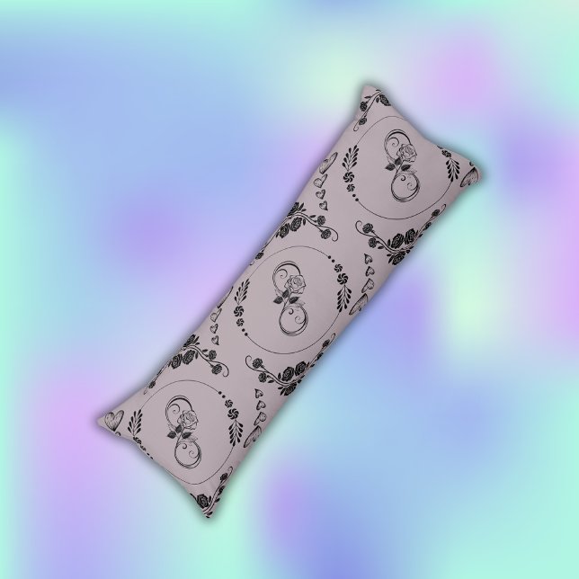 Cojín Sencillos corazones negros, florales, infinitos en (Subido por el creador)