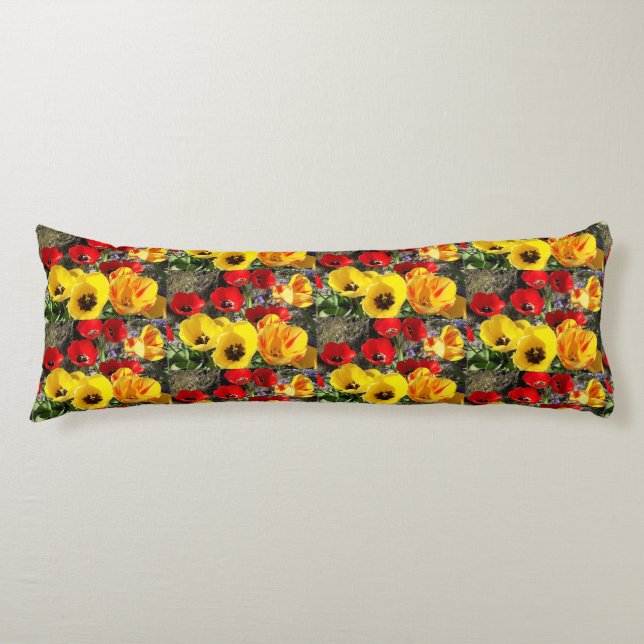 Cojín Tulipanes amarillos y rojos (Anverso)