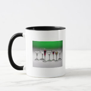 Colección de copas de vino con los troncos de la
